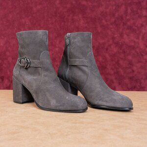 Stuart Weitzman Women Gray Luxe Suede Block Heel Dress Office Ankle Boots sz 11.